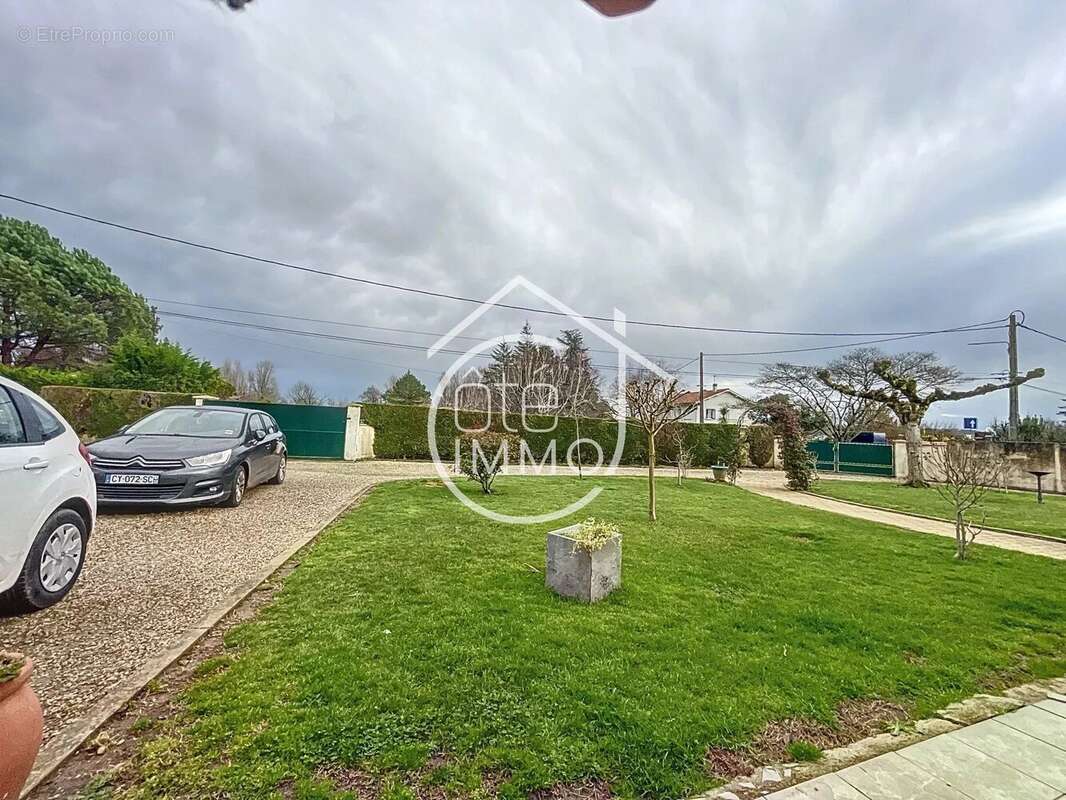 Maison à SAINT-PEY-DE-CASTETS