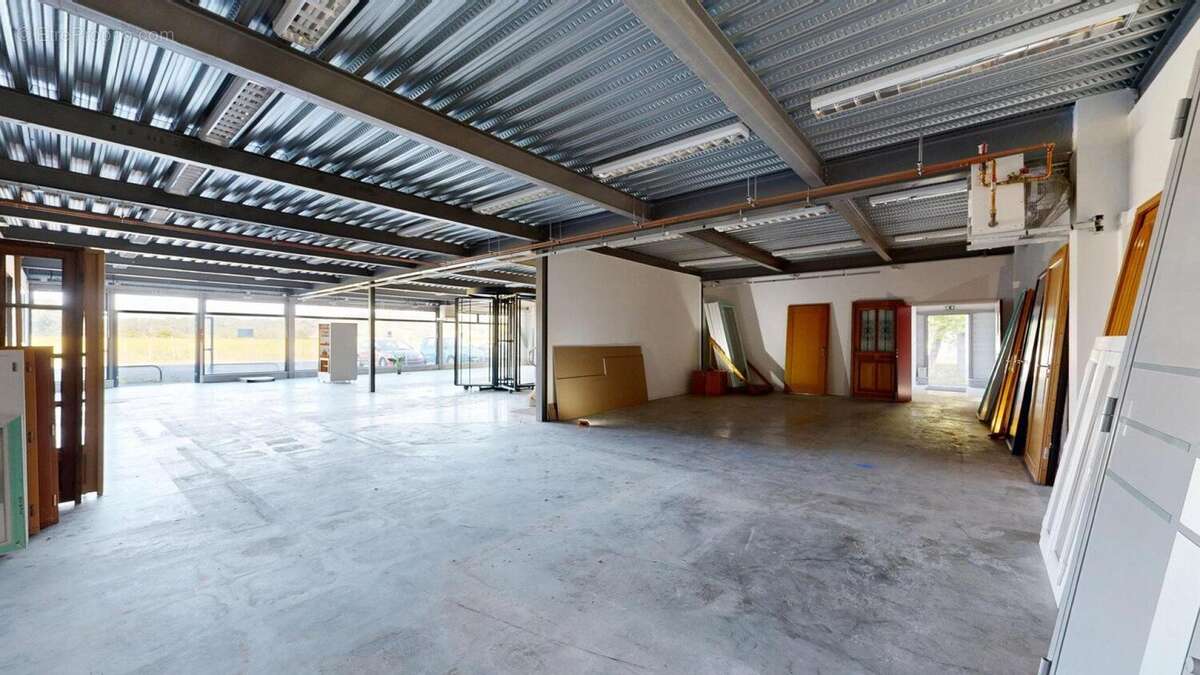 Commerce 2600 m² à Saint-Gaudens  - photo 5