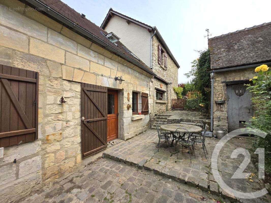 Maison à PONTPOINT
