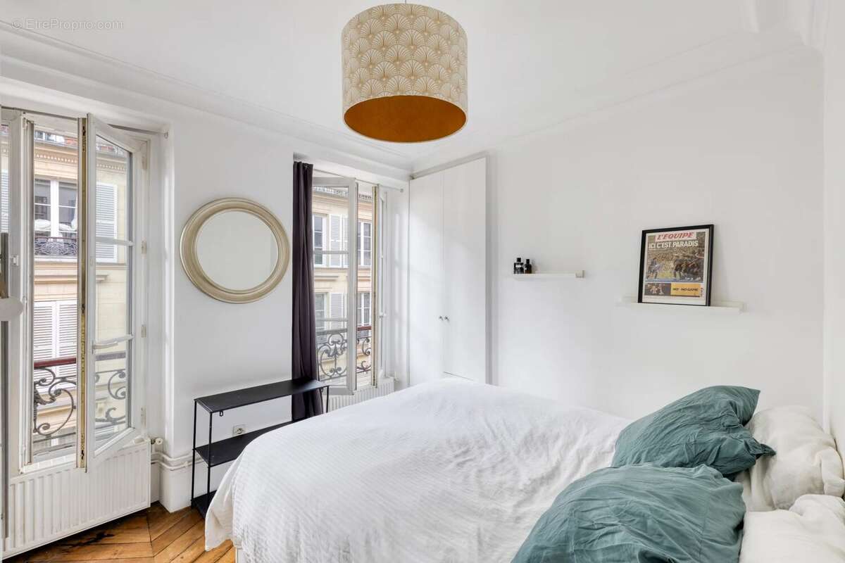 Appartement à PARIS-9E