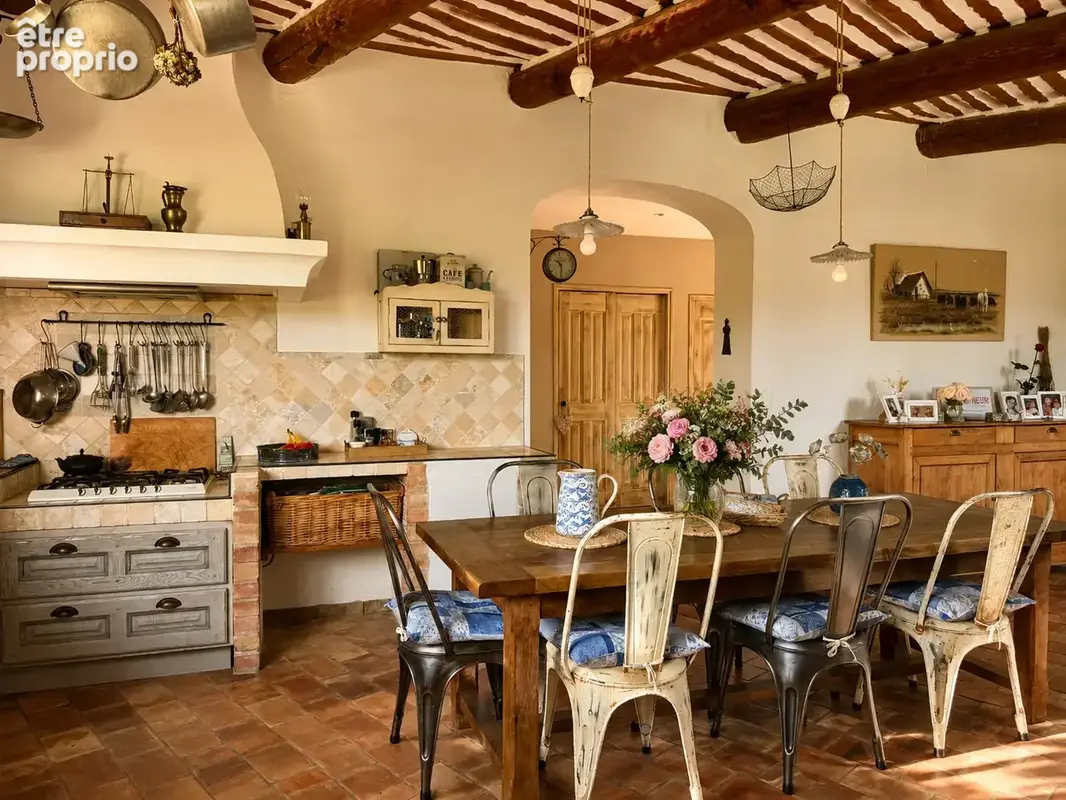 Belle demeure Provençale de 178m2 avec piscine - photo 7