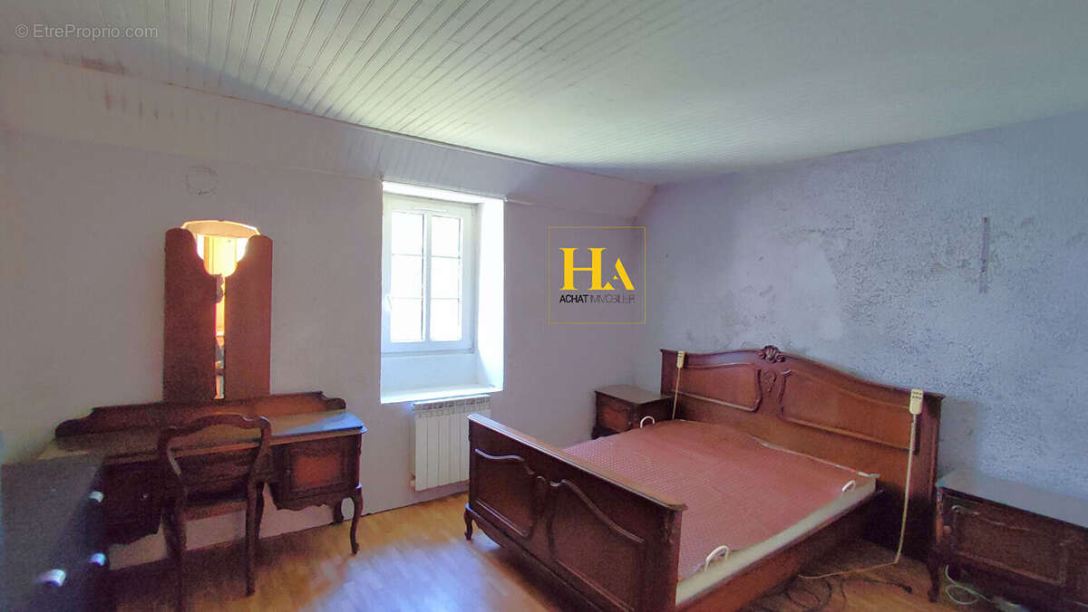 Maison à SAINT-BARDOUX