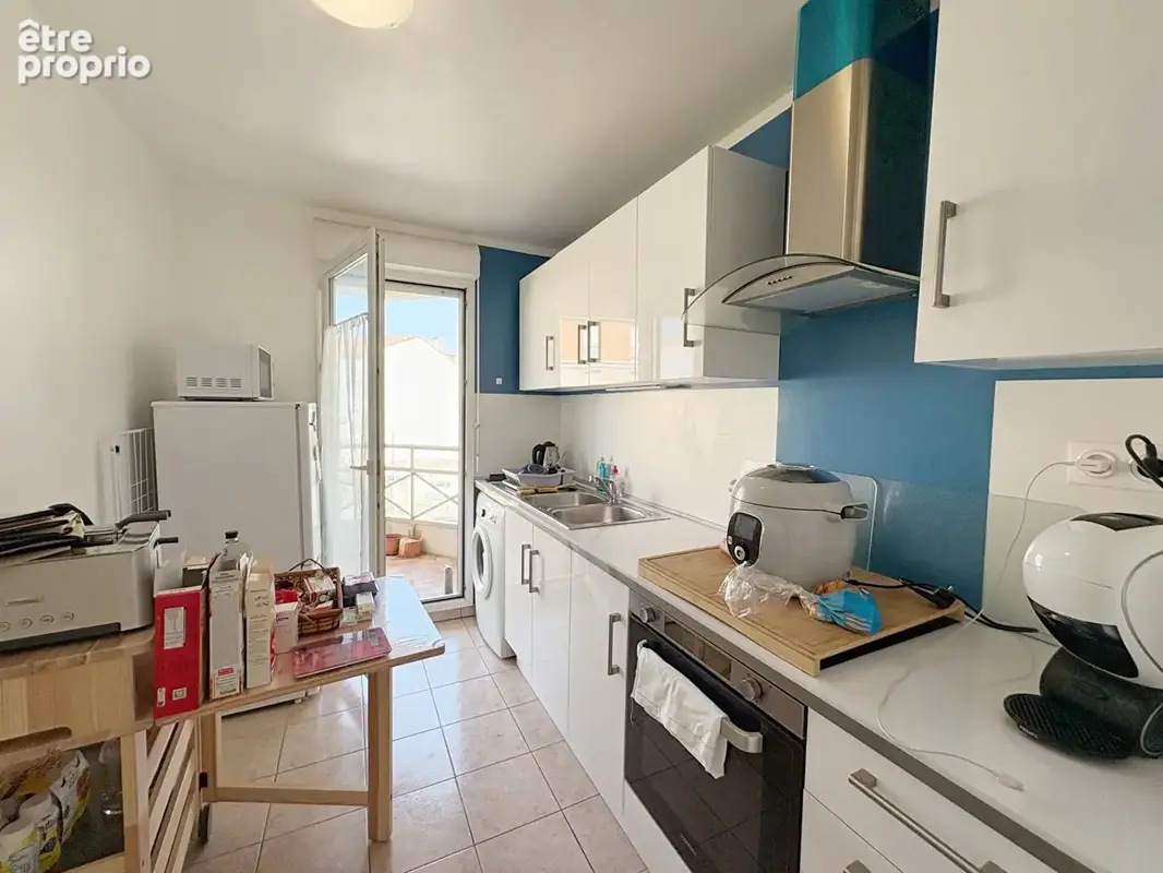 HYERES Centre ville - Appartement loué de type 2 - Cave - Parking - photo 4