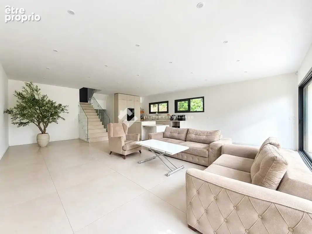 Maison 7 pièces 194 m² à vendre à Saint-Brice-Sous-Foret (95350) - photo 2
