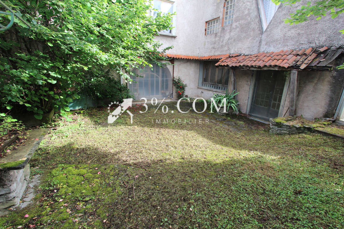 Maison 8 pièces 269 m2 - 6 chambres - Hangar - Jardin - photo 11