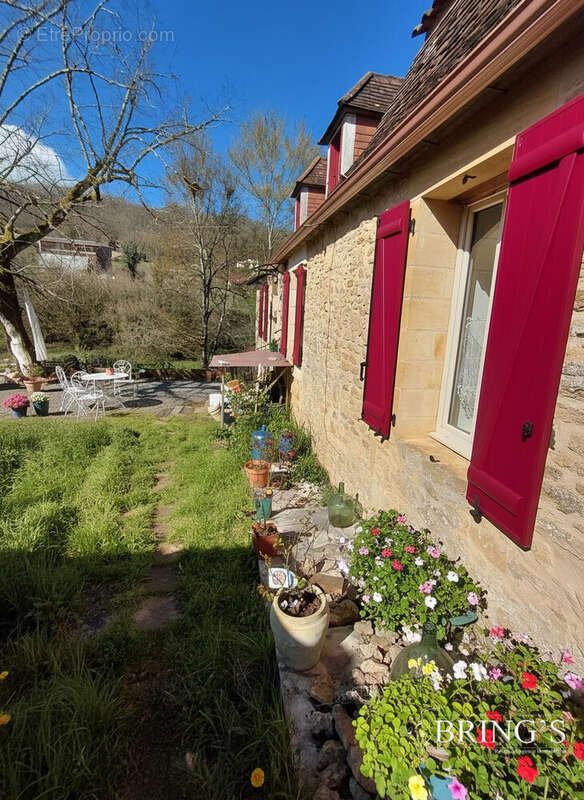 Maison à ALLES-SUR-DORDOGNE