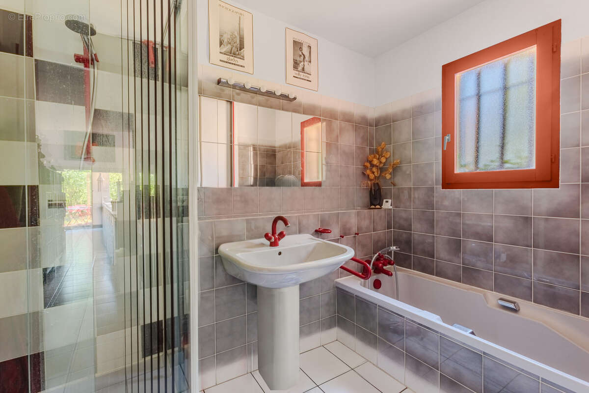 Maison t4/5 de 130m2 - photo 8