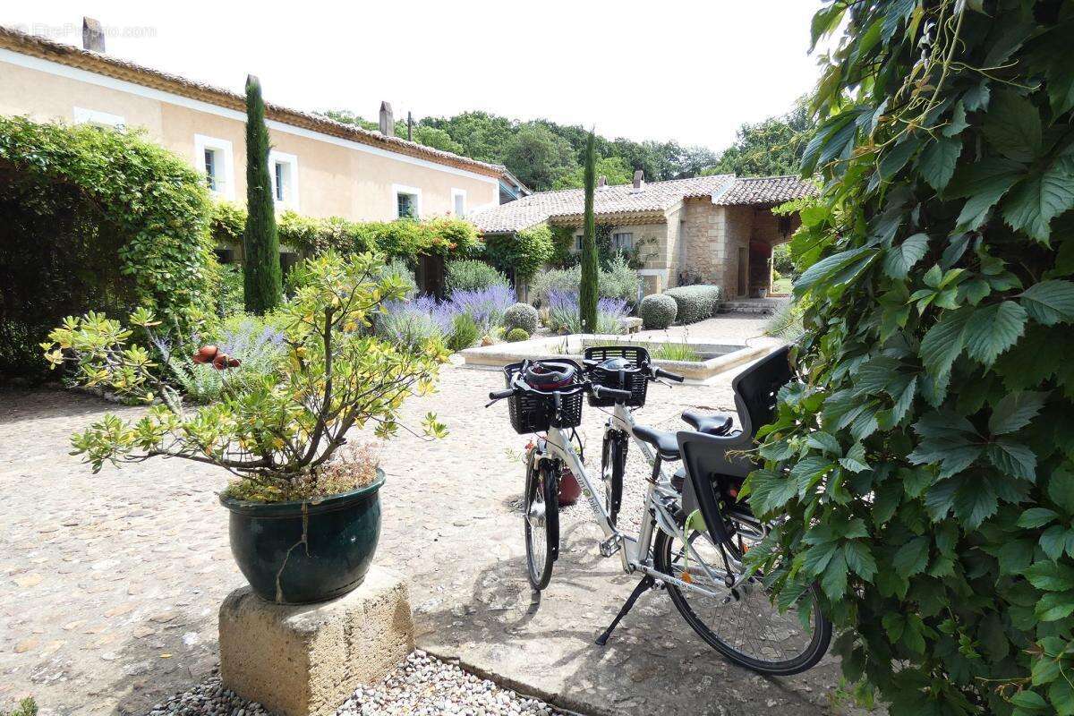 Maison à UZES
