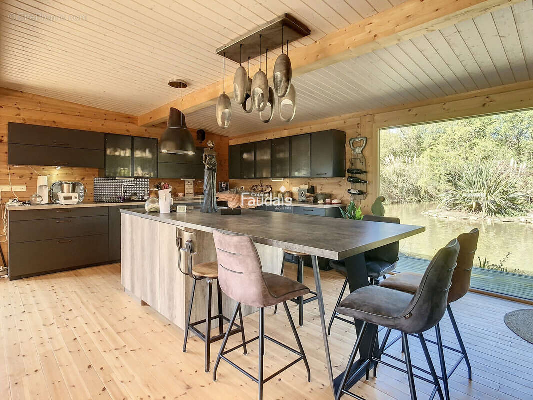 Maison à LA HAYE-D'ECTOT