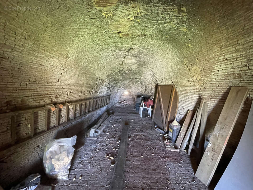 Terrain à LES RAIRIES