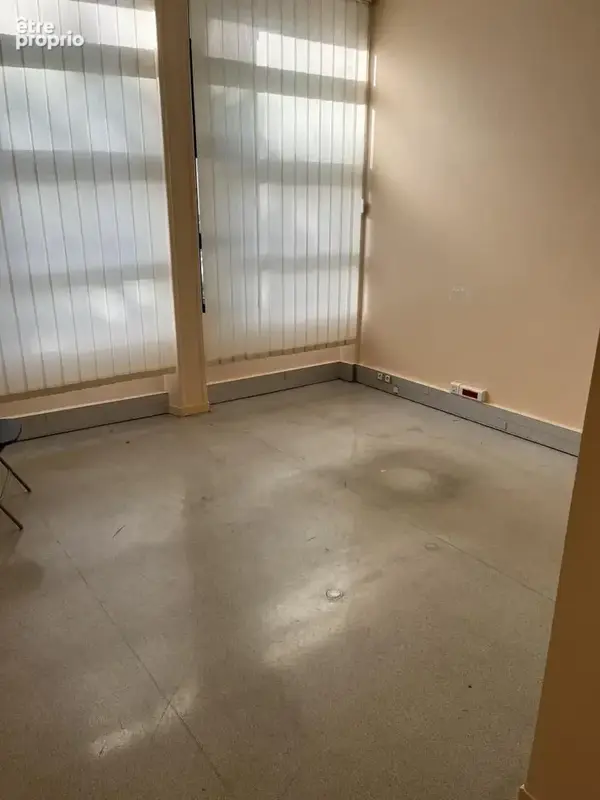 Commerce 391 m² à Epernay  - photo 2