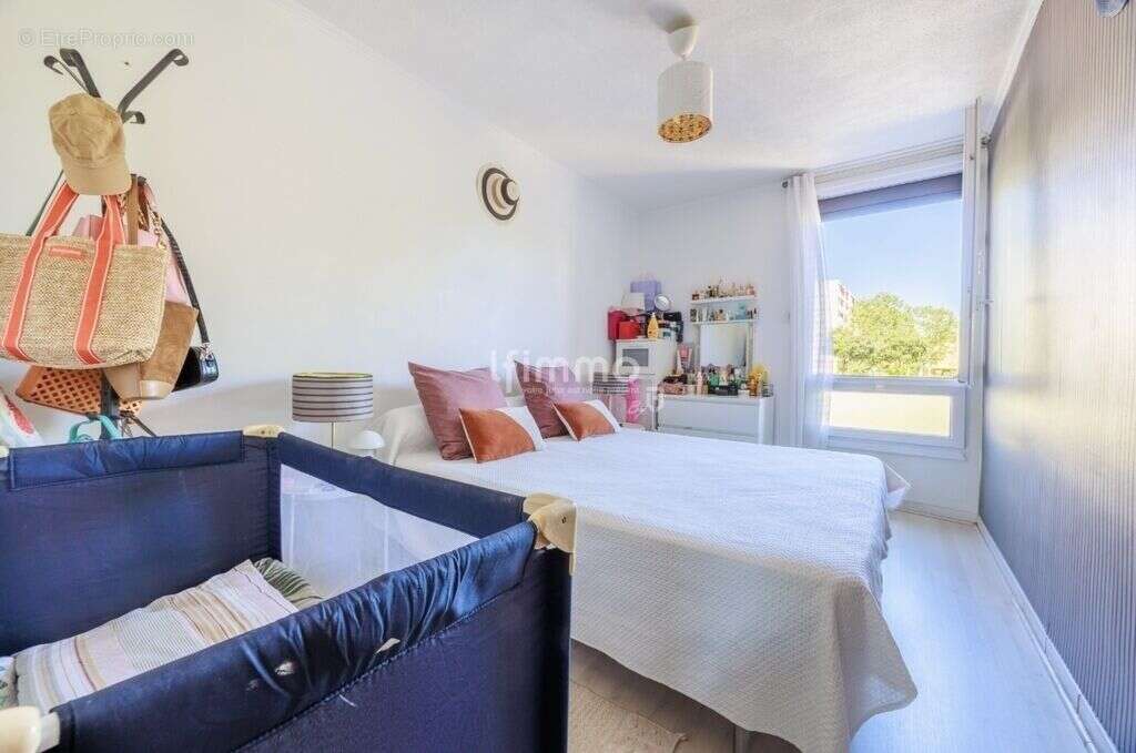 Appartement à MARSEILLE-12E