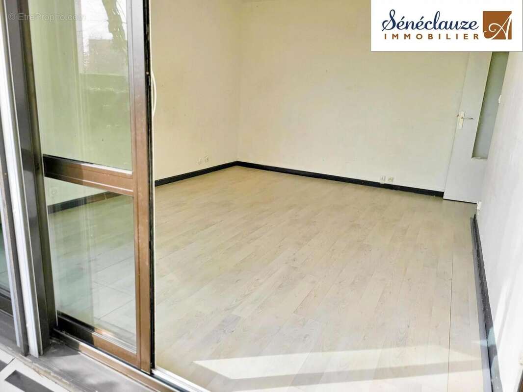 Appartement à SAINT-GENIS-LAVAL