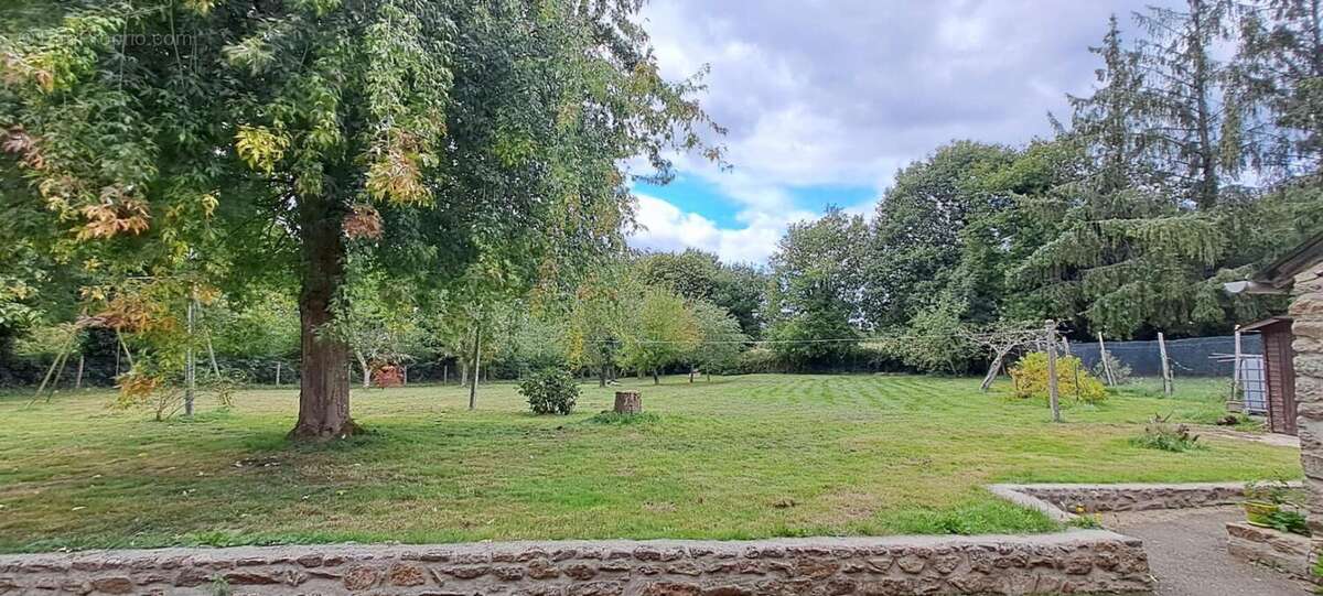 Maison à SAINT-CENERI-LE-GEREI