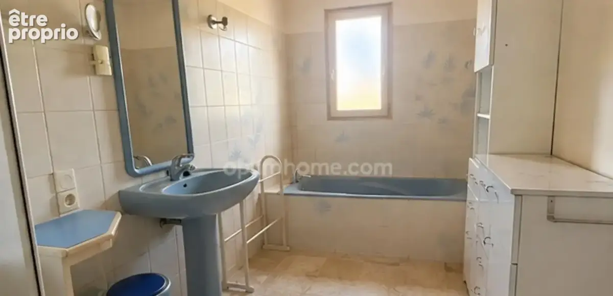 Maison à vendre 5 pièces MORTAGNE SUR SEVRE (85) - photo 4