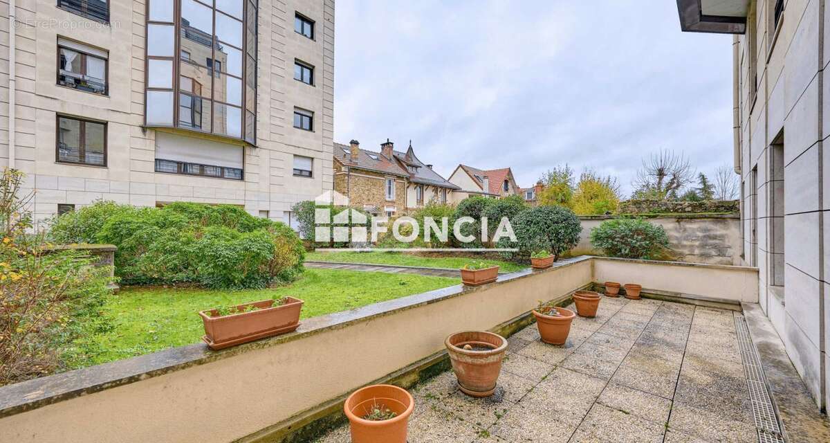 Appartement à BOURG-LA-REINE