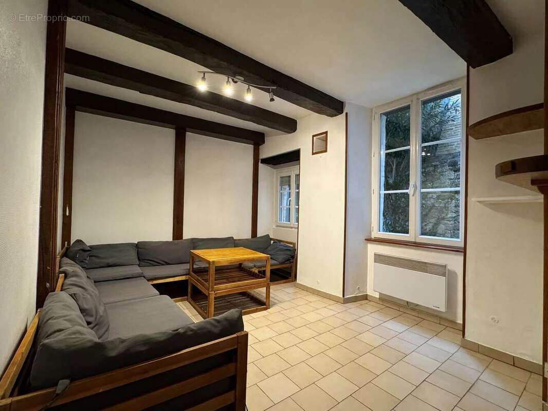 Maison à PUY-L'EVEQUE