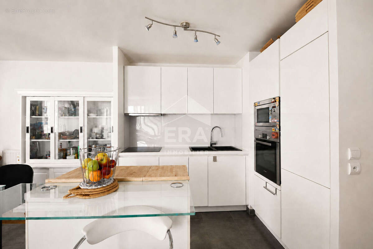 Appartement à ISSY-LES-MOULINEAUX