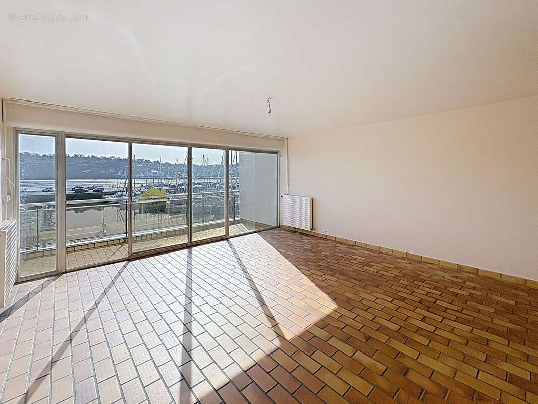 Appartement à ETABLES-SUR-MER