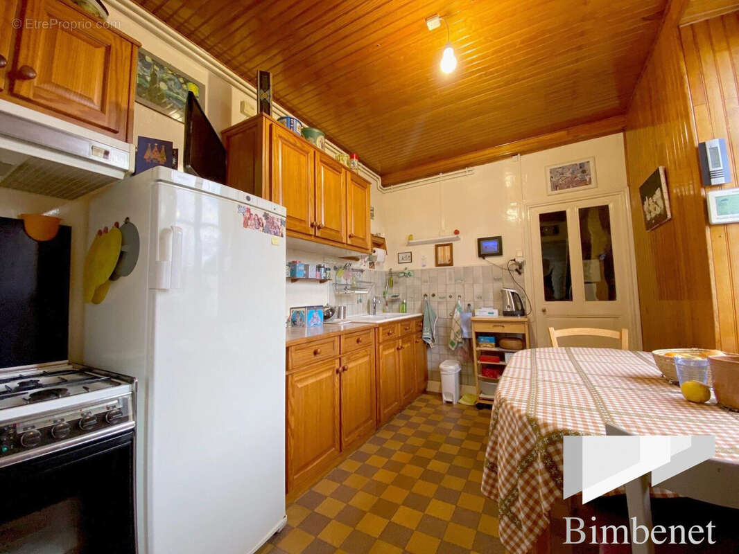 Maison à LA CHAPELLE-SAINT-MESMIN