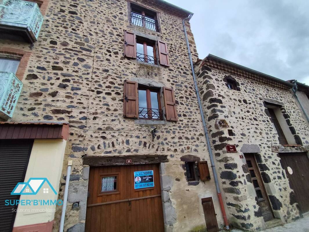 Maison à CHILHAC