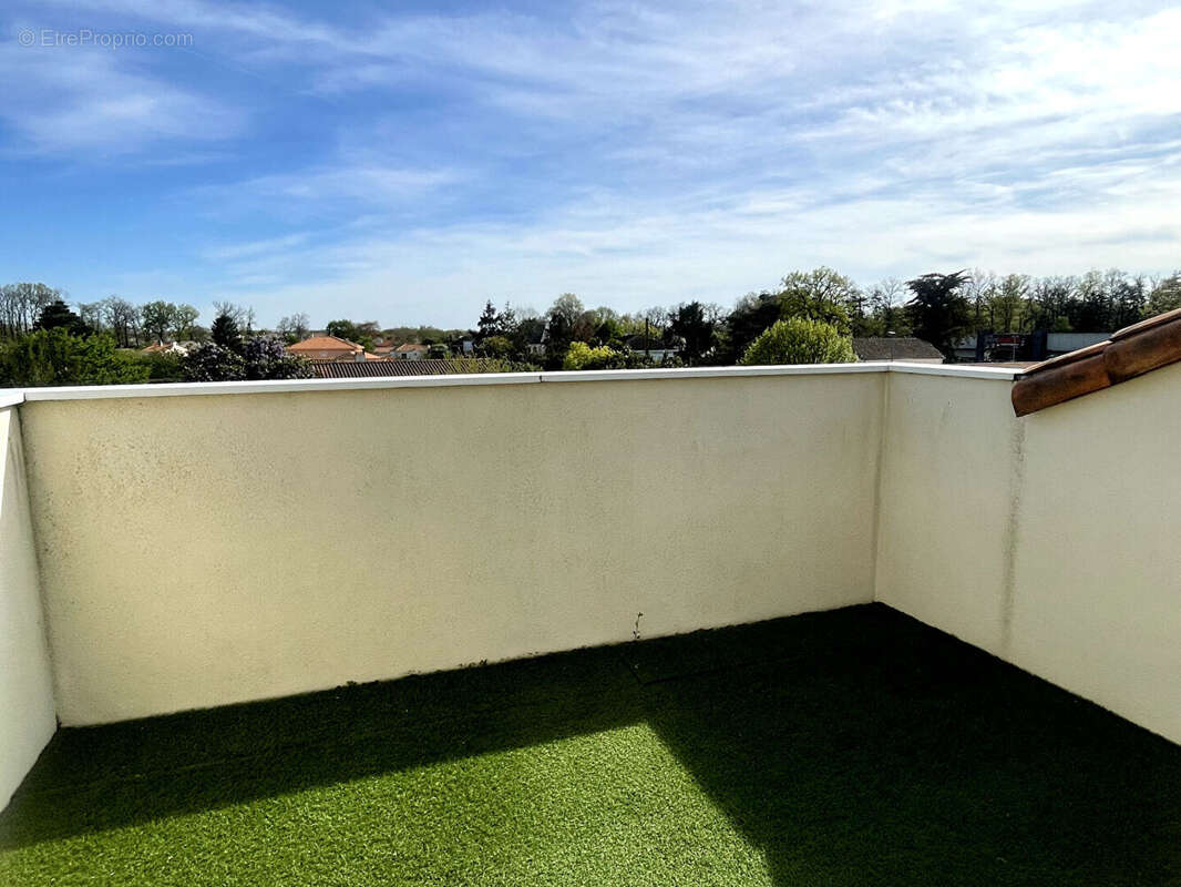 Appartement à GENESTON