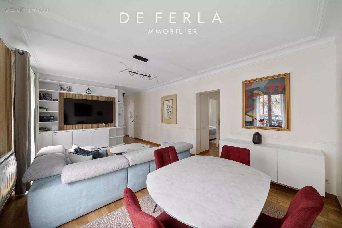 Appartement à PARIS-11E