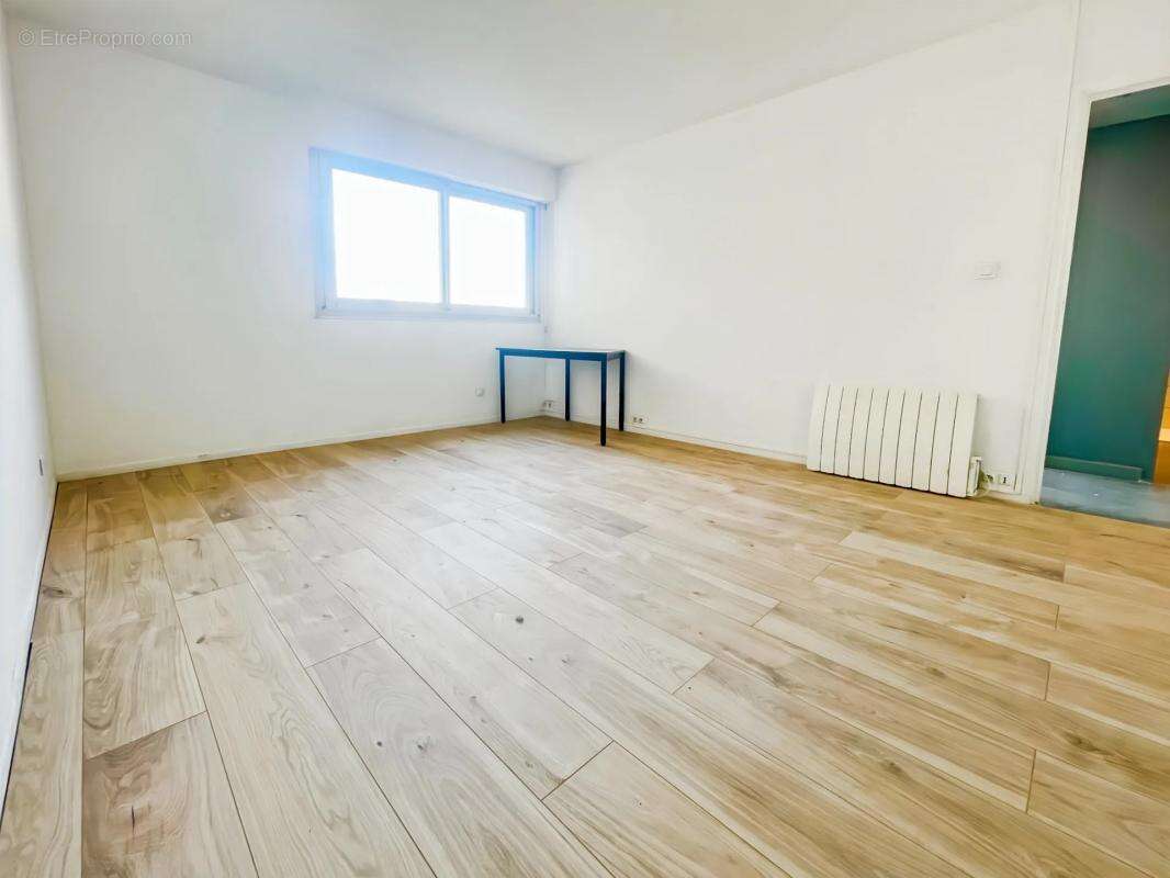 Appartement à MAUGUIO