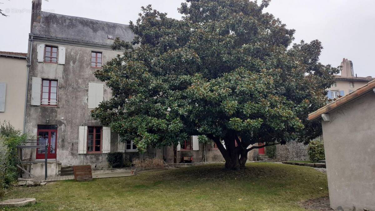 Appartement à PARTHENAY