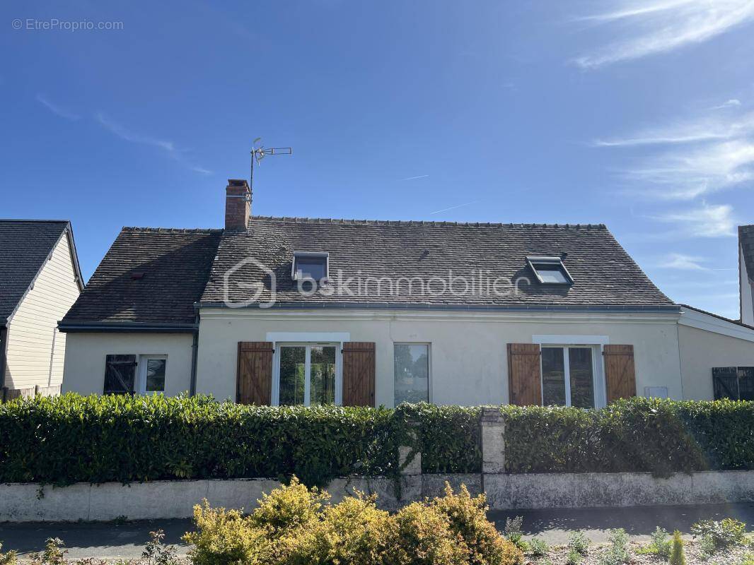 Maison à PARIGNE-L'EVEQUE