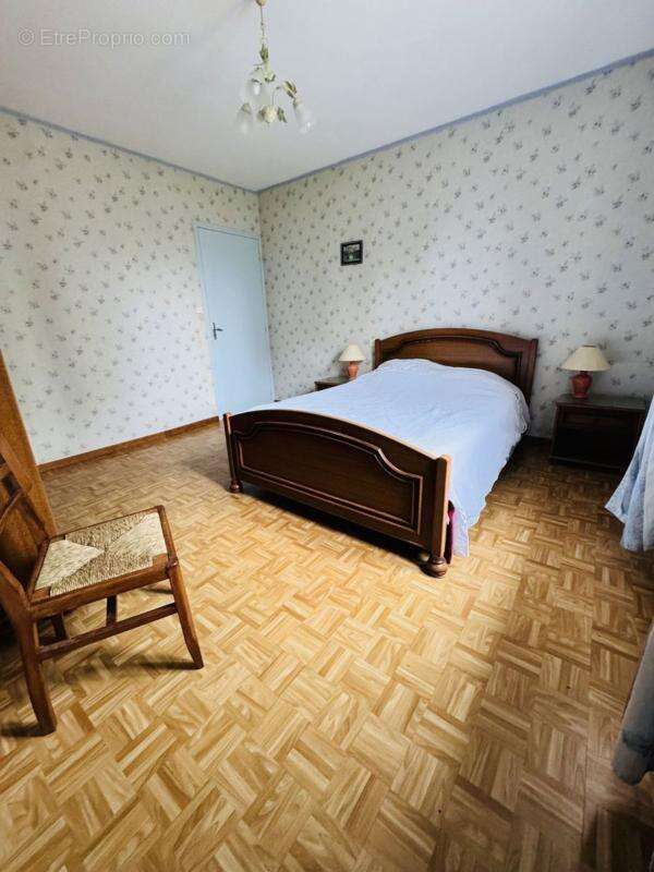 Maison à MEAUZAC