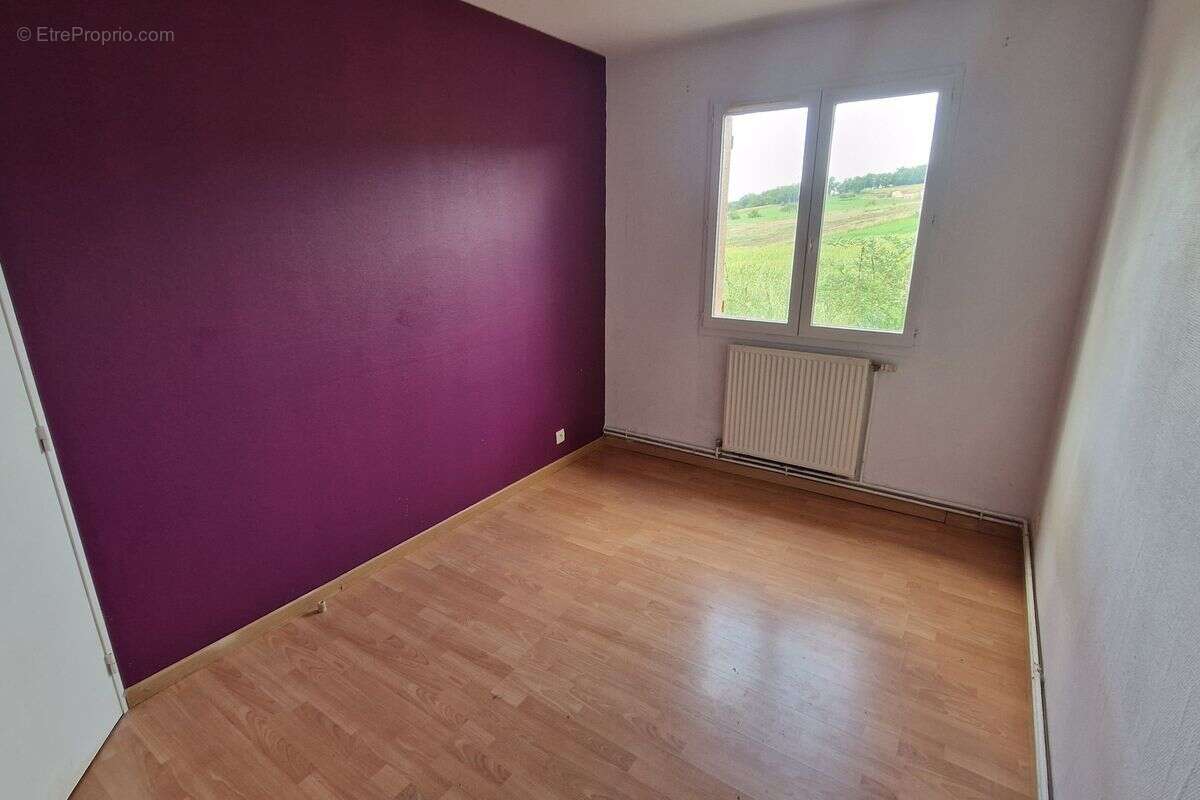 Maison à LES HALLES