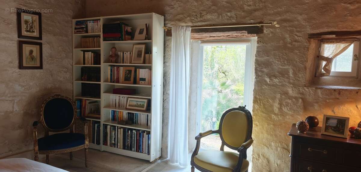 Maison à TREJOULS