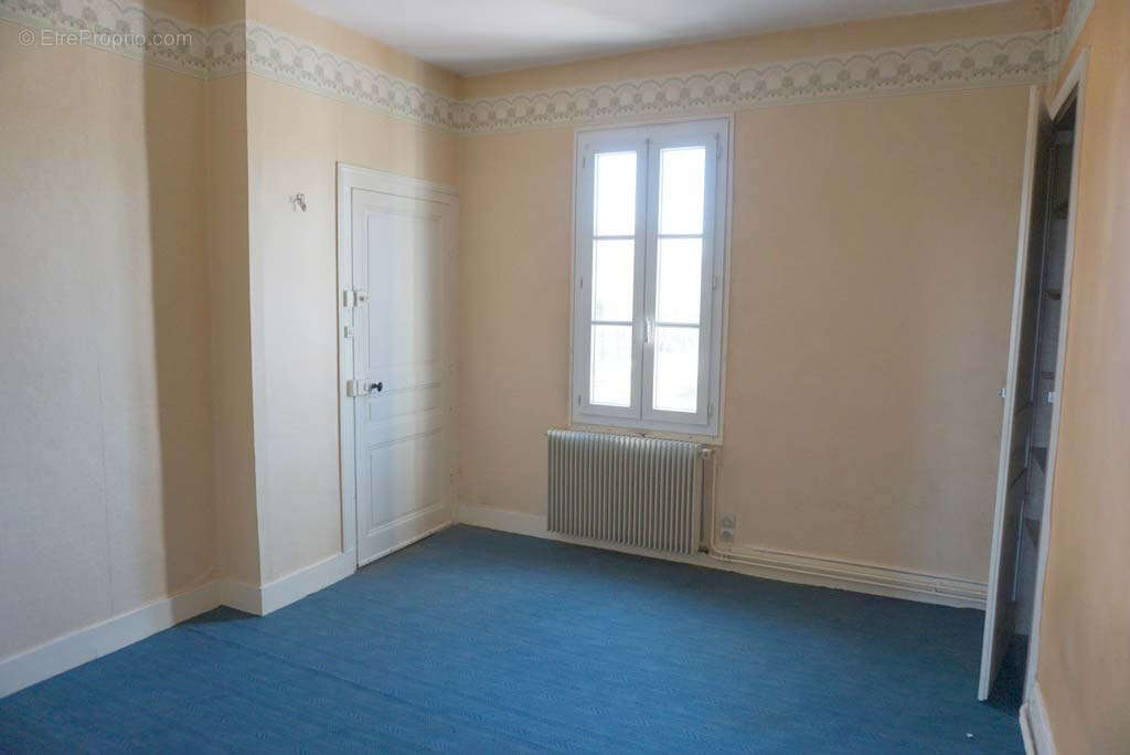 Maison à PARAY-LE-MONIAL