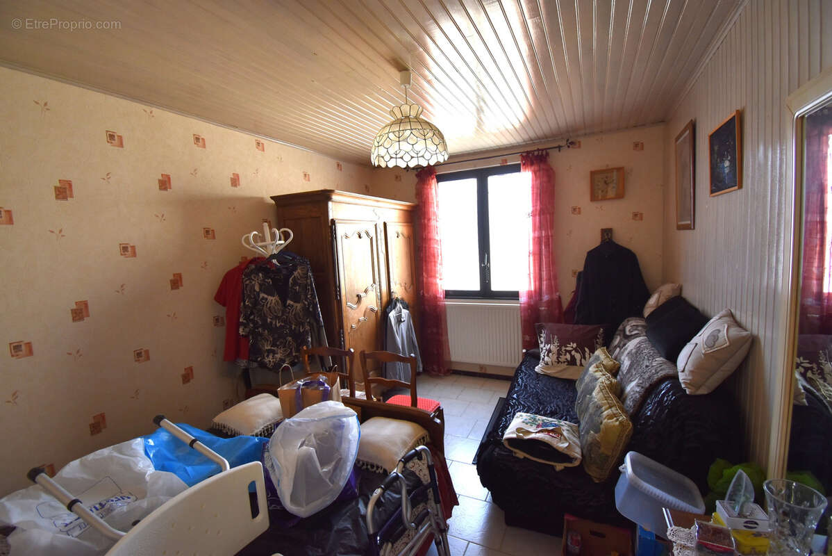 Maison à SAINT-LOUP-SUR-SEMOUSE