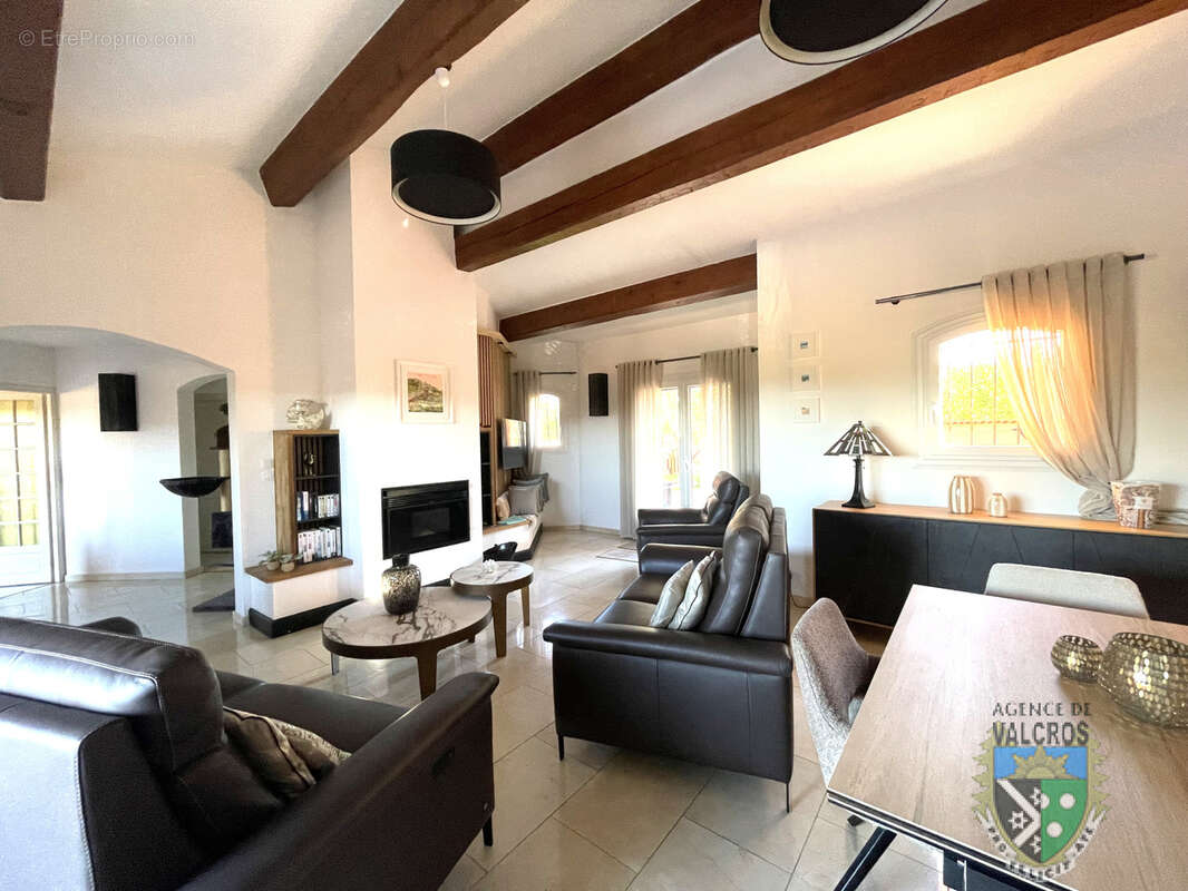 Maison à LA LONDE-LES-MAURES