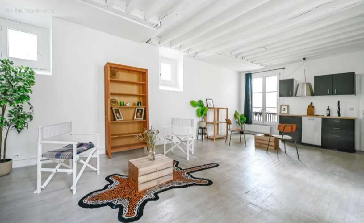 Appartement à PARIS-11E