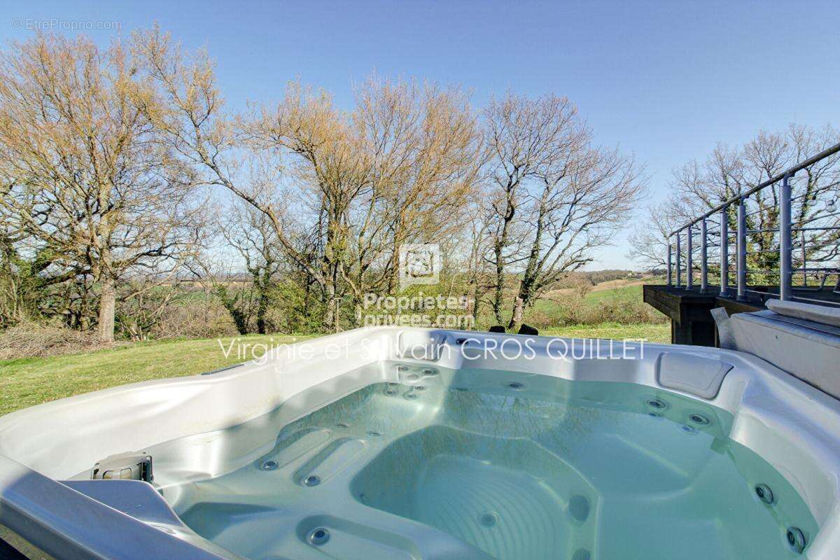 Maison à MONTASTRUC-LA-CONSEILLERE