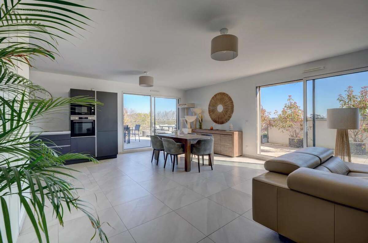 Appartement à SAINT-CYR-AU-MONT-D'OR