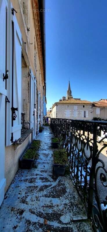 Appartement à SAINT-CLAR
