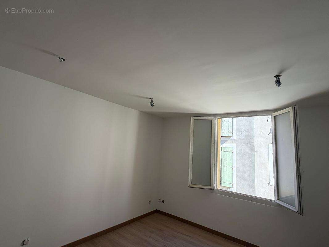 Appartement à VAISON-LA-ROMAINE