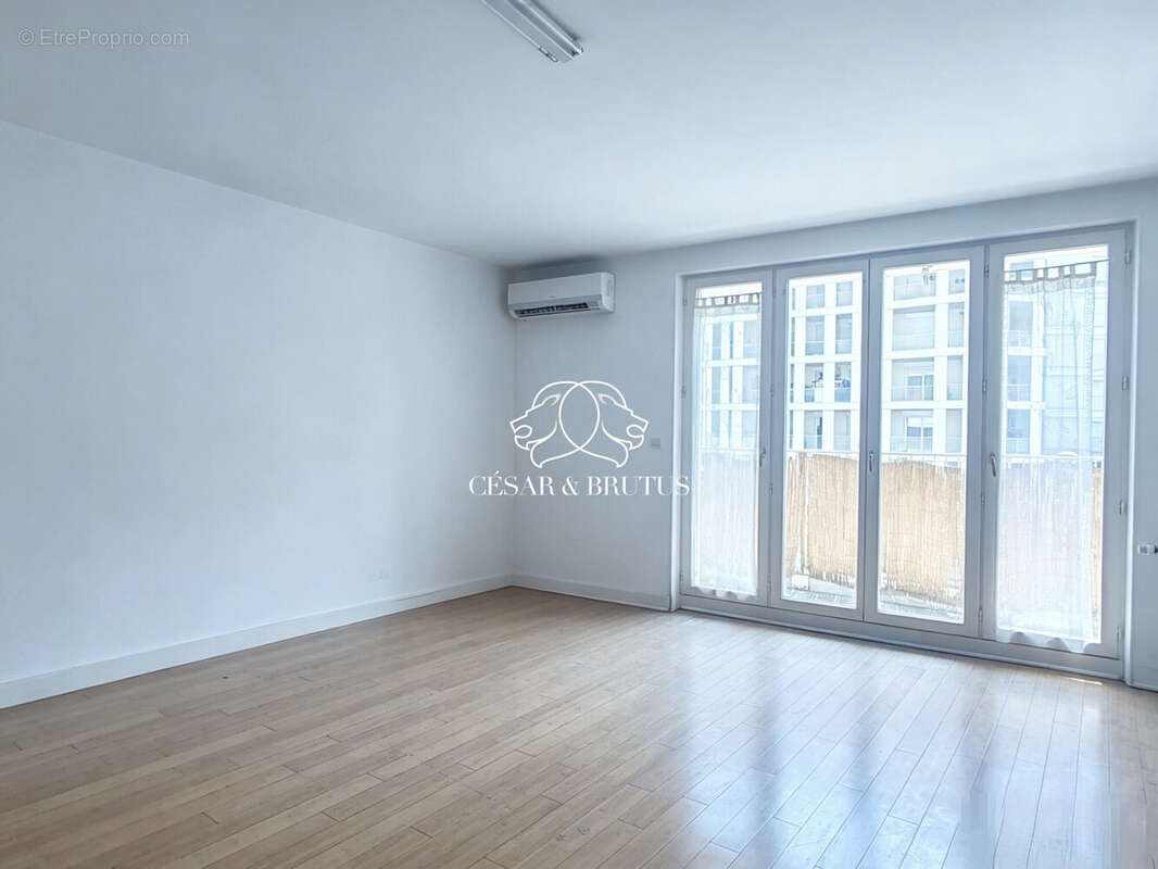 Séjour - Appartement à LYON-8E
