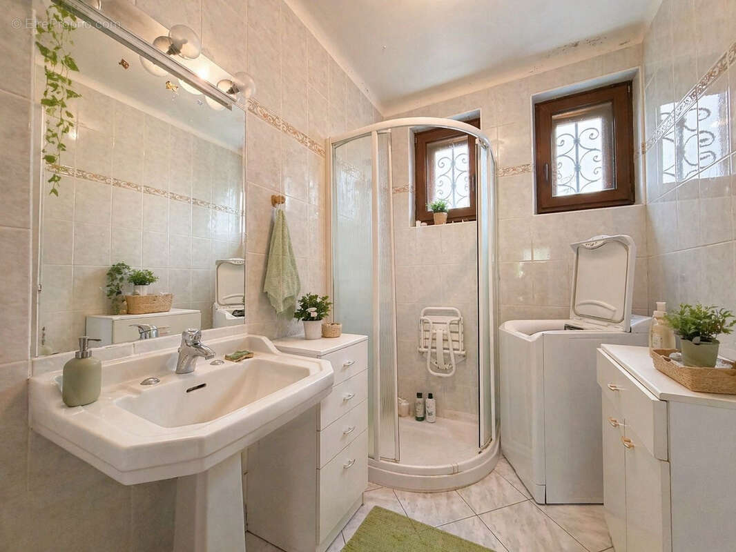 Appartement à VILLE-LA-GRAND