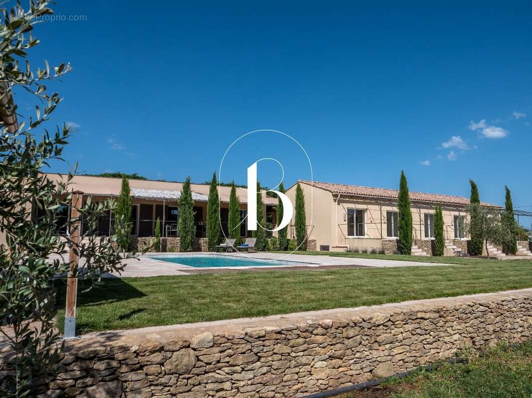 Maison à UZES
