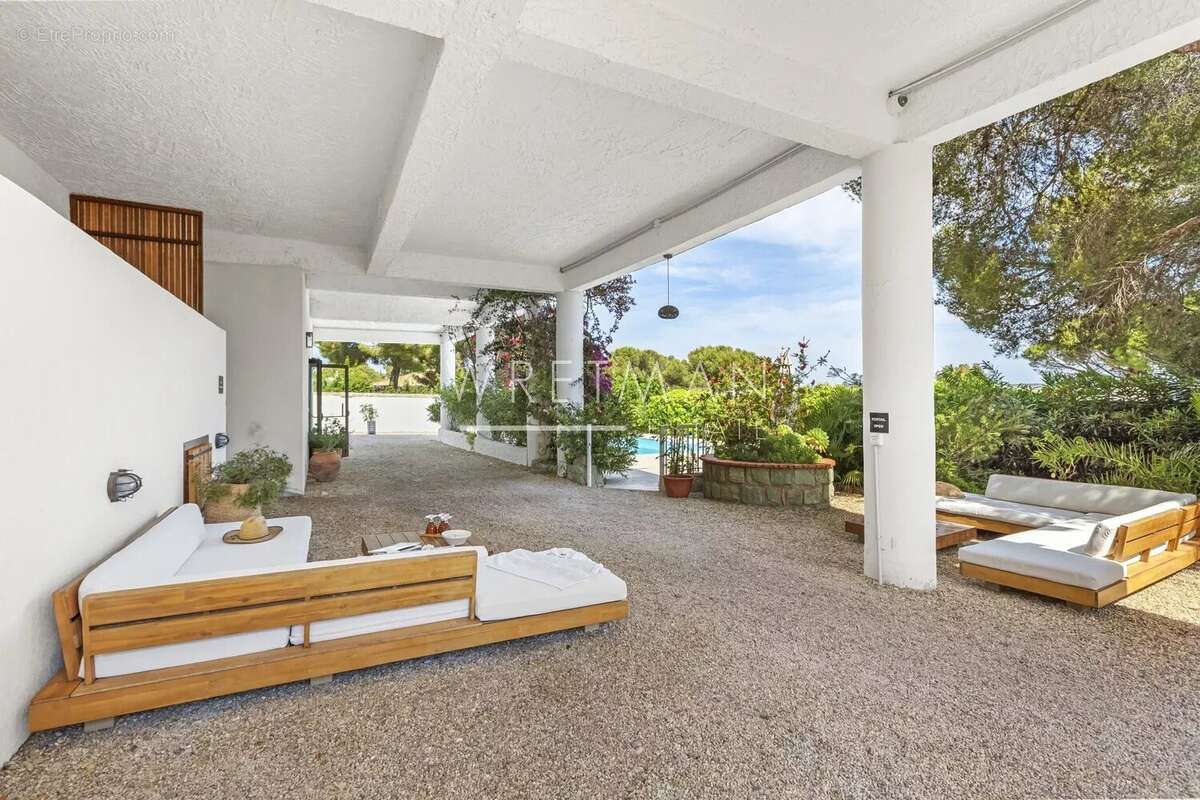 Maison à LES ISSAMBRES