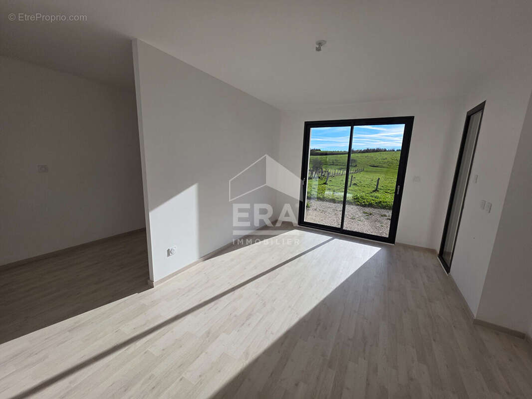 Maison à L'HOPITAL-DU-GROSBOIS