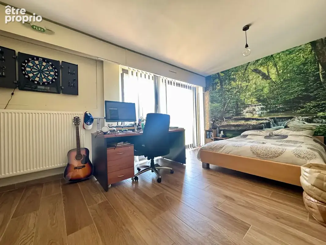 Superbe plain-pied de 149 m² avec jardin et stationnement ! - photo 8