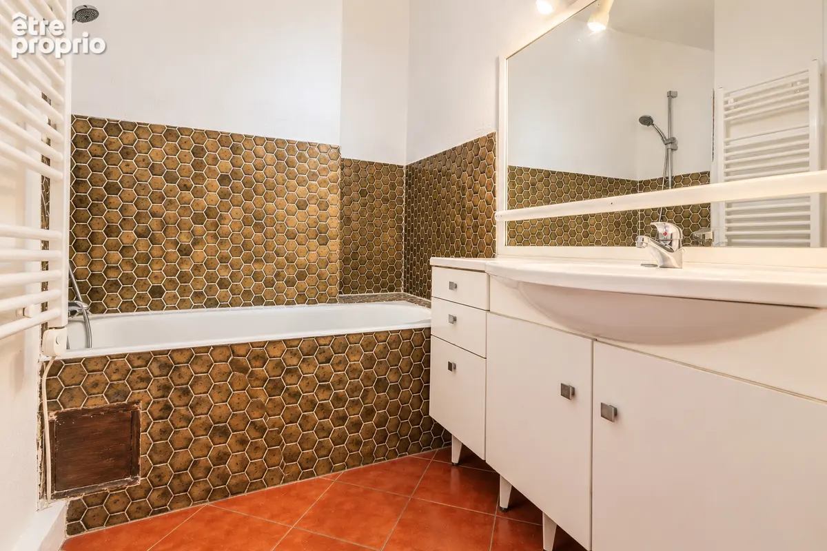 Centre historique -  Rare à la vente - Duplex avec terrasse - photo 10