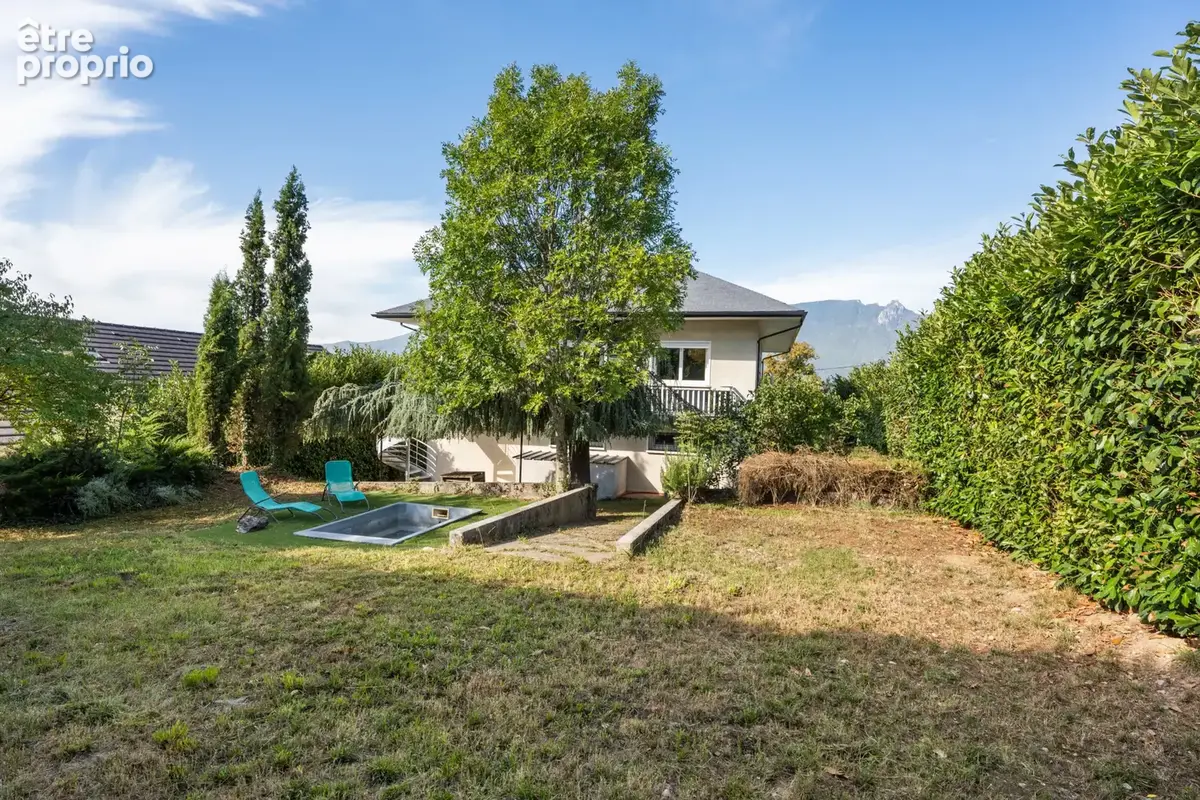 Aix-les-Bains - Maison 250 m2 - Terrain 908 m2 - photo 3