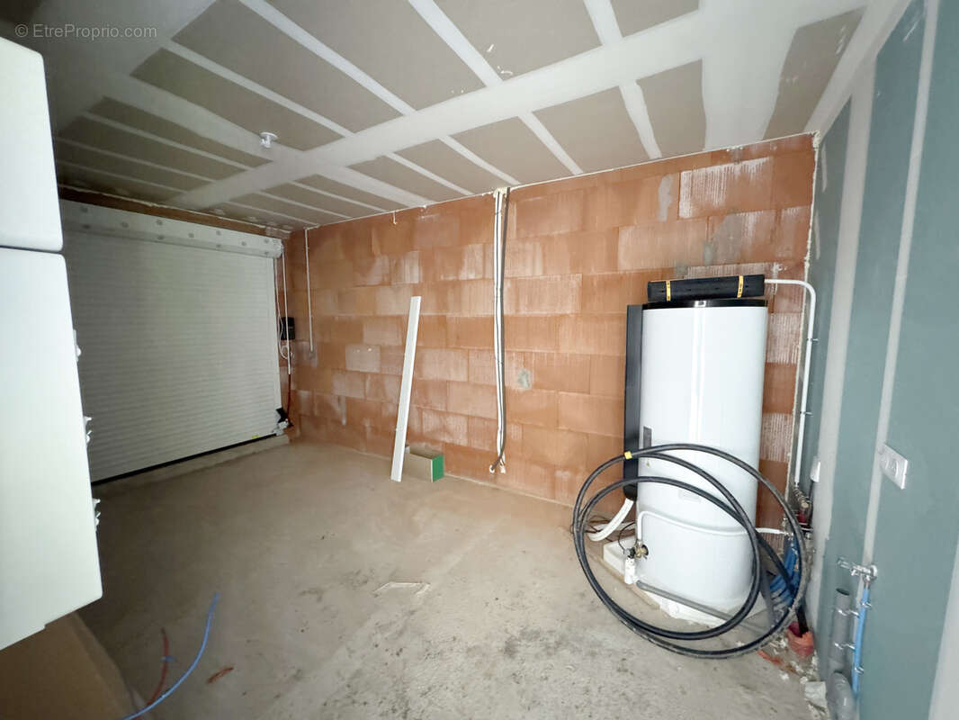 Maison à PAREMPUYRE